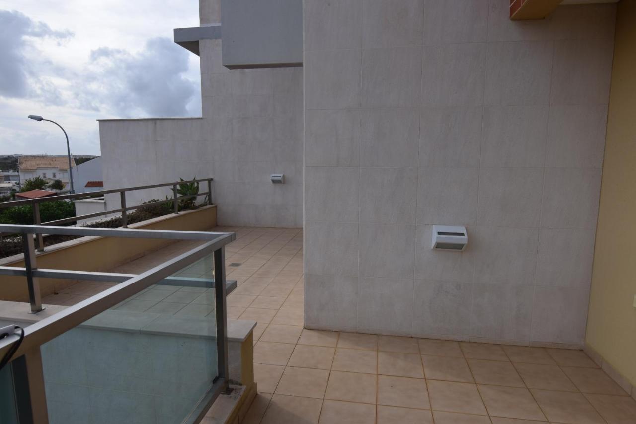 Cozy Villa With Pool And Barbecue Albufeira Dış mekan fotoğraf