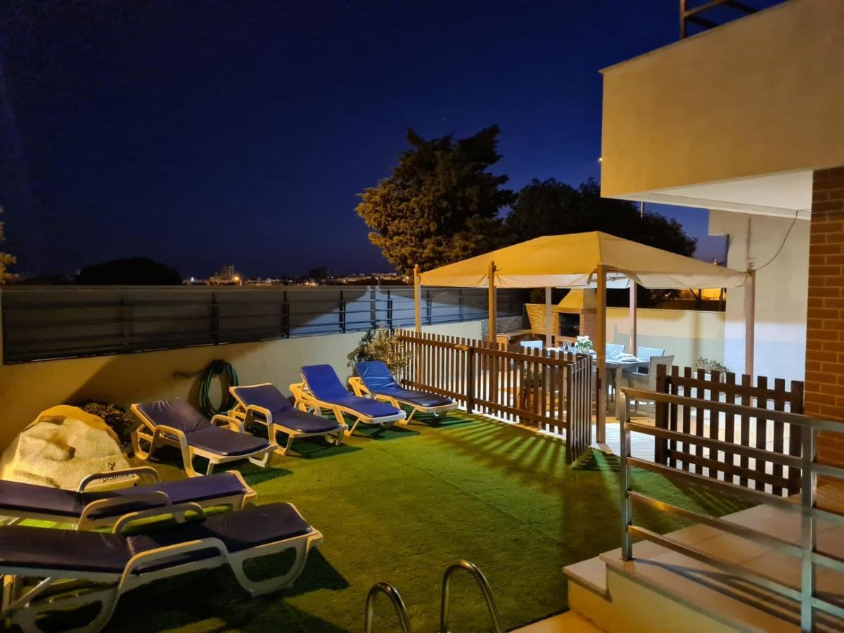 Cozy Villa With Pool And Barbecue Albufeira Dış mekan fotoğraf