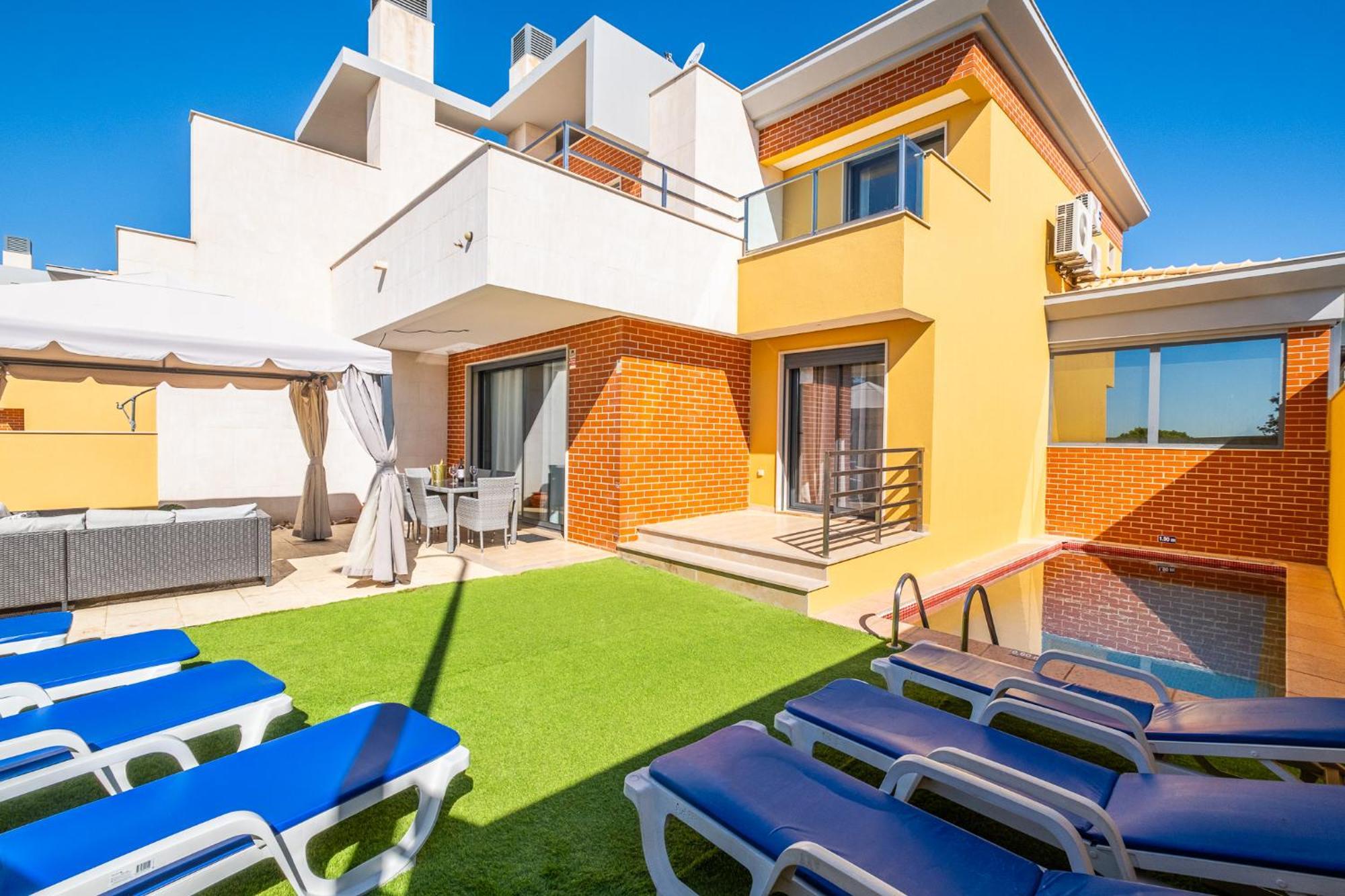 Cozy Villa With Pool And Barbecue Albufeira Dış mekan fotoğraf